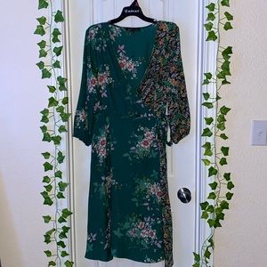 ❤️soulmates army green floral midi wrap dress❤️